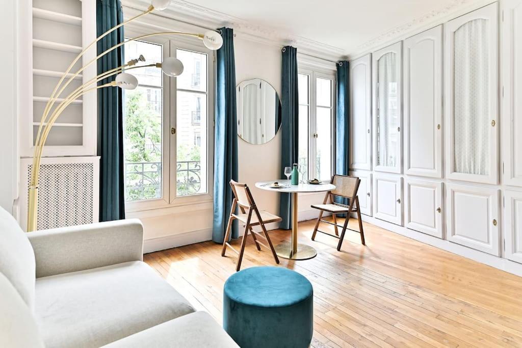 Appartement Haussmannien Lumineux Et Central- II Parigi Esterno foto